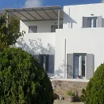 Indigo Aparthotel 3*