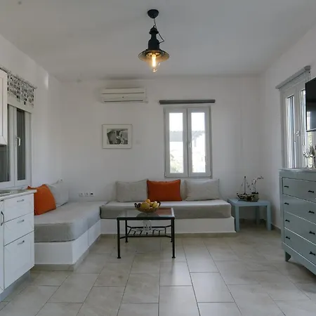 Indigo 3* Livadi (Serifos)