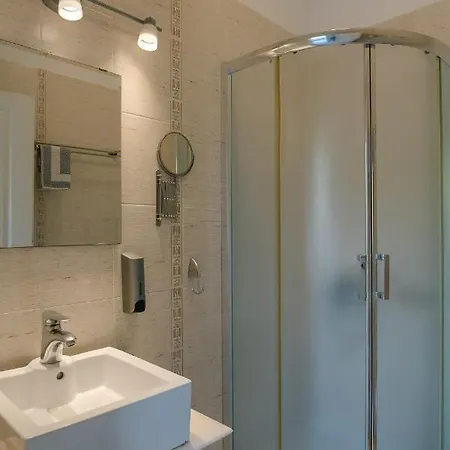 Lägenhetshotell Indigo Livadi (Serifos)