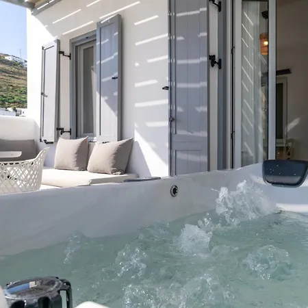 Indigo 3* Livadi (Serifos)