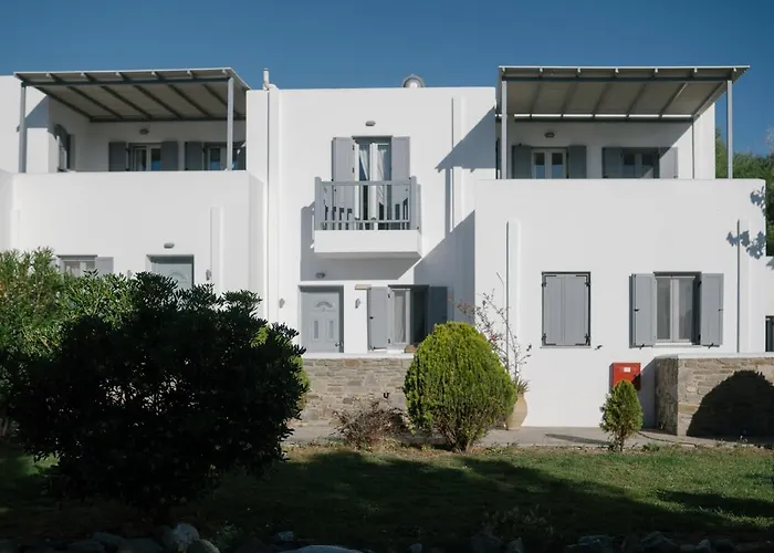 Indigo 3* Livadi (Serifos)