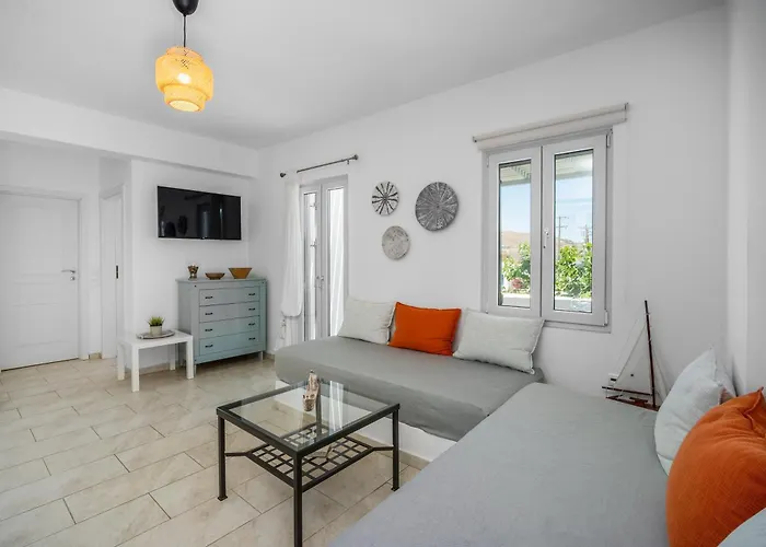 Indigo 3* Livadi (Serifos)