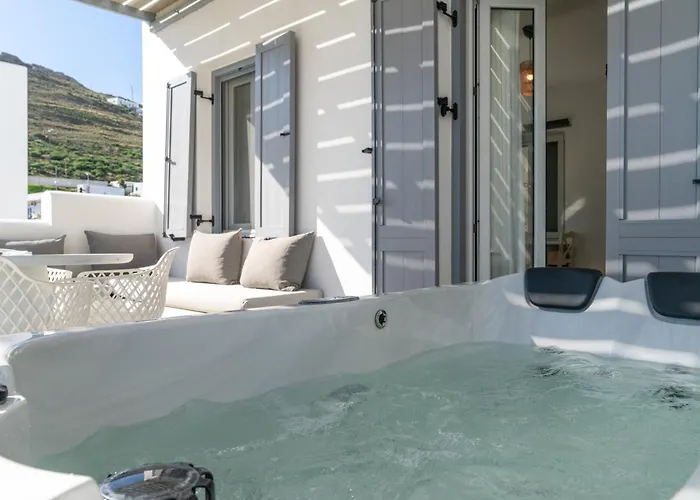 Indigo Aparthotel 3*